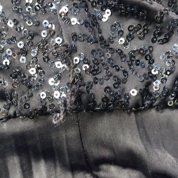 R & M Richards sequined pleated midi dress - Picture 5 of 7